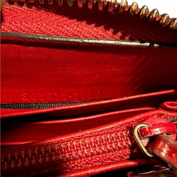 Gucci GG Supreme Interlocking G Zip Around Wallet Red Leather - Picture 4 of 4
